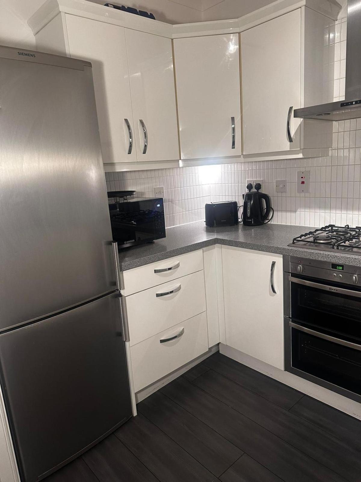 City Lux Apartment Лондон Екстериор снимка