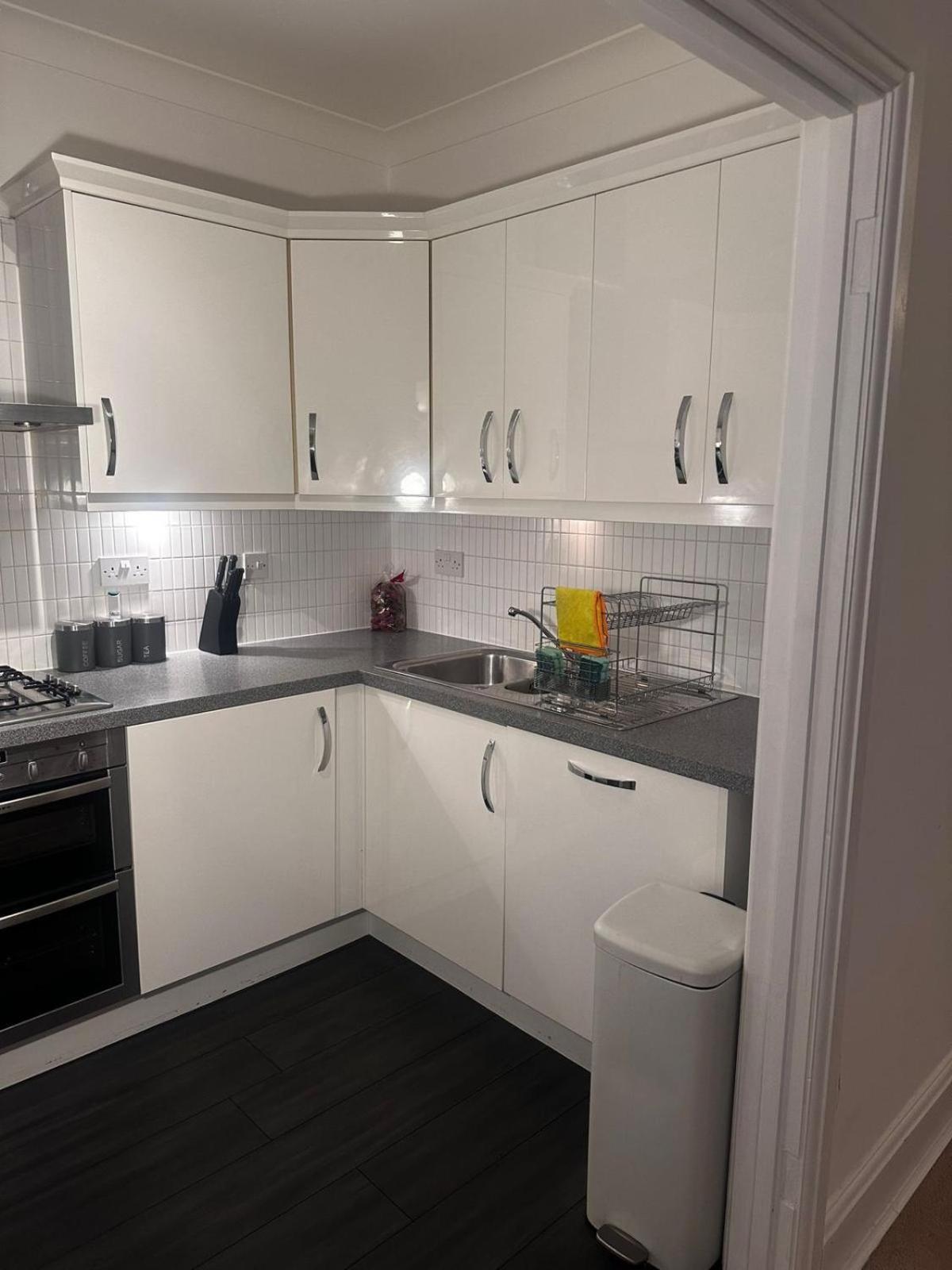 City Lux Apartment Лондон Екстериор снимка