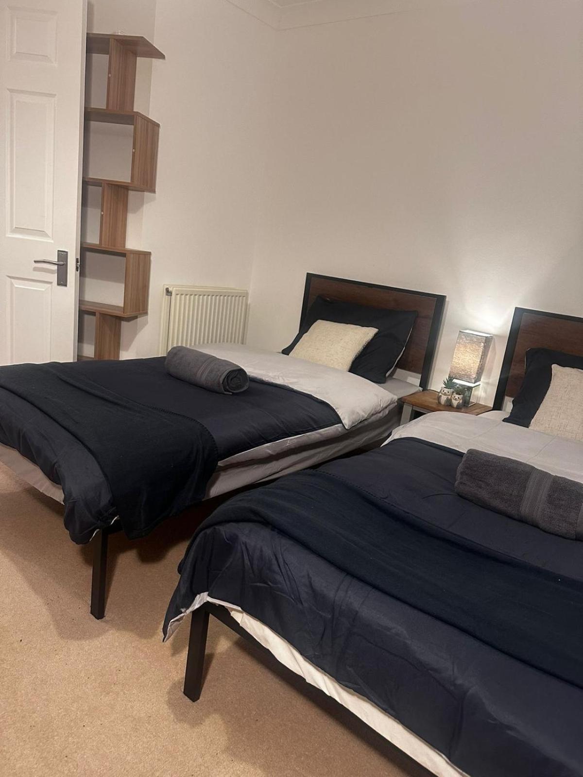 City Lux Apartment Лондон Екстериор снимка